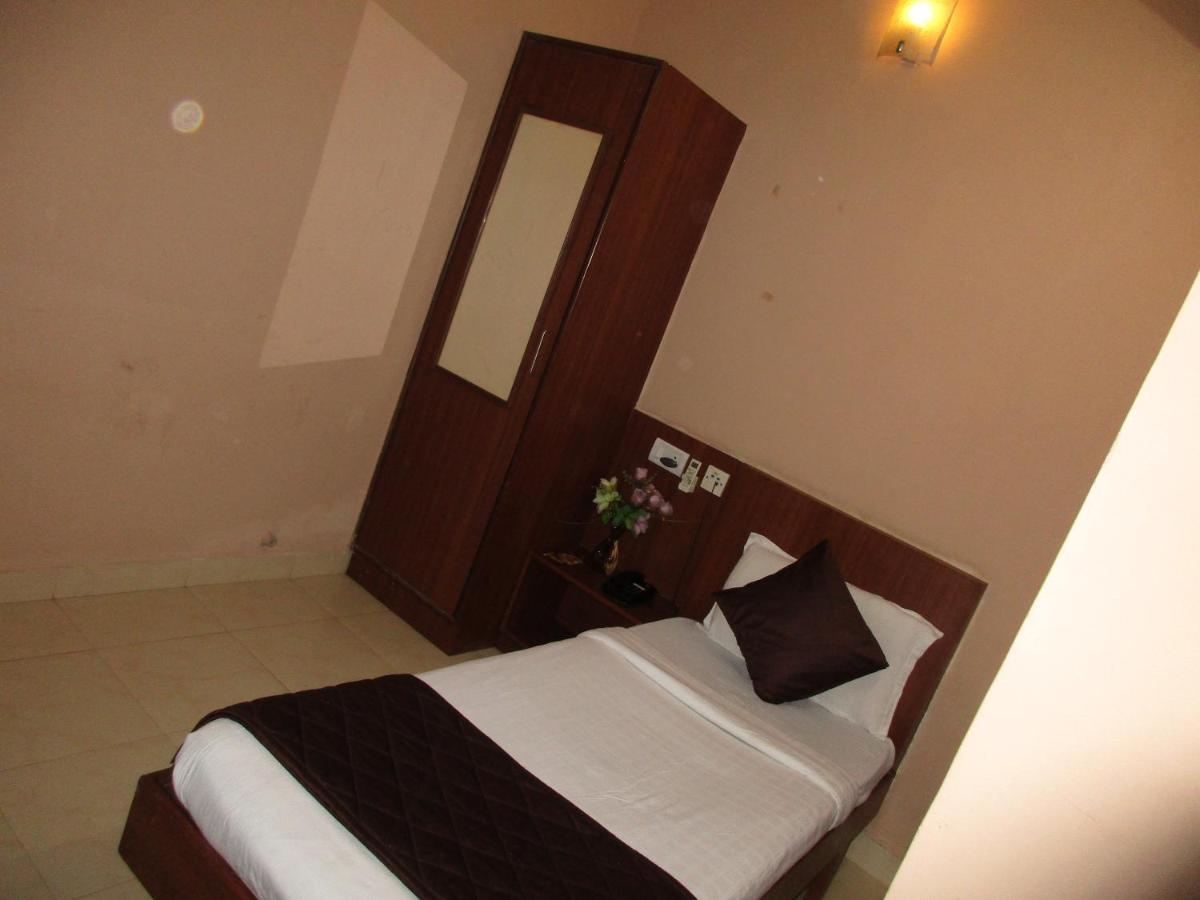 Nash Inn Bangalore Esterno foto