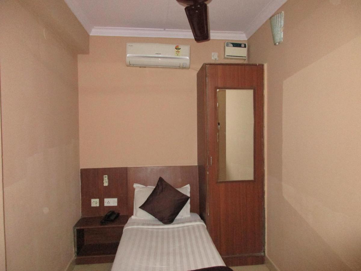 Nash Inn Bangalore Esterno foto